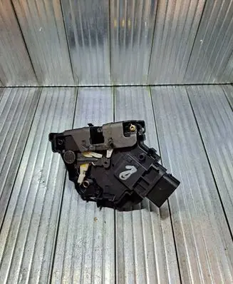 Ford Focus C-MAX Front door lock 3M5AR21812Af 5104M C75RB1