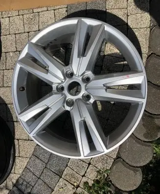 Seat Ateca R18 alloy rim 575601025G