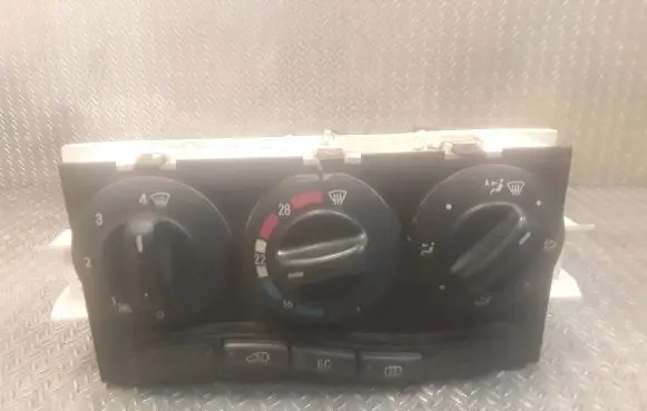 Mercedes-Benz A W168 Interior fan control switch 1688300485
