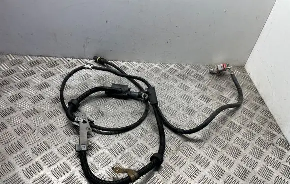Mercedes-Benz C W204 Positive cable (battery) A2044402613