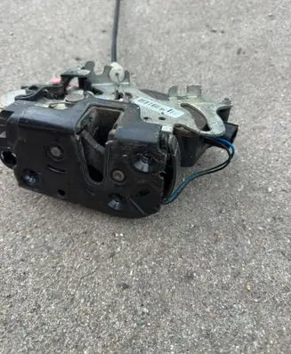 Mercedes-Benz Vito Viano W639 Front door lock A6397200435 456201004001 31012006