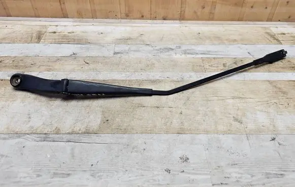 Mercedes-Benz B W245 Front wiper blade arm A1698200140