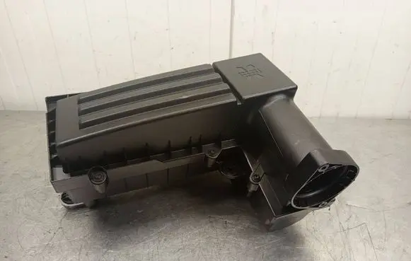 Volkswagen PASSAT B7 Air filter box 3C0129607BD 3C0129601BS 1K0183B