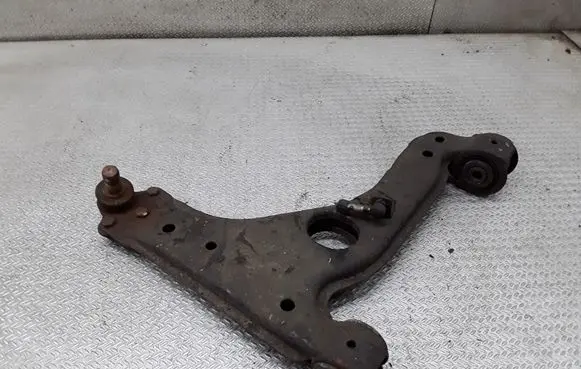 Opel Vectra B Front lower control arm/wishbone