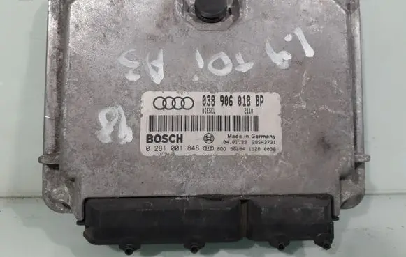 Audi A3 S3 8L Engine control unit/module 038906018BP 0281001848