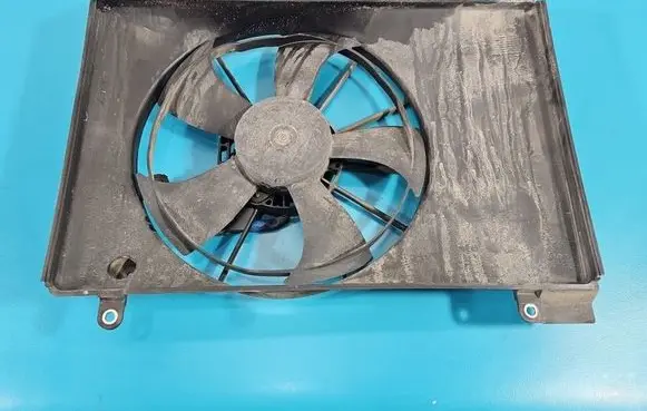 Suzuki Swift III Fan set T7127 IMPRK1602926