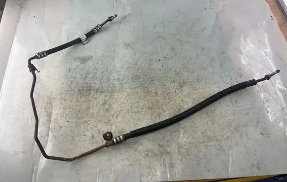 Power steering hose/pipe/line