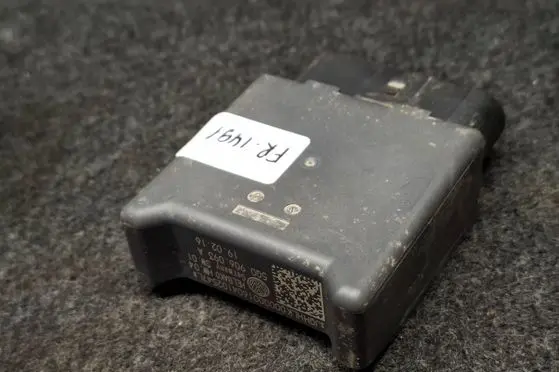 Volkswagen PASSAT B8 Fuel injection pump control unit/module 5Q0906093A