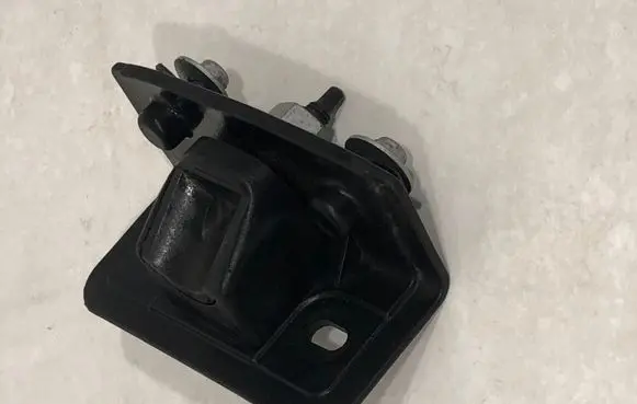 Front door exterior handle/bracket