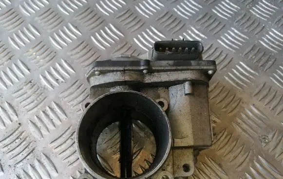 Subaru Outback Throttle valve 16112AA260