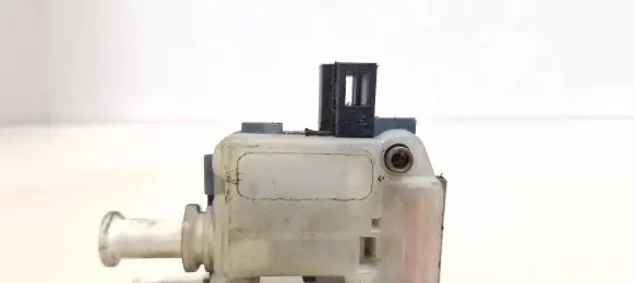 Volkswagen PASSAT B5.5 Tailgate boot lock/latch motor 3B0959781D