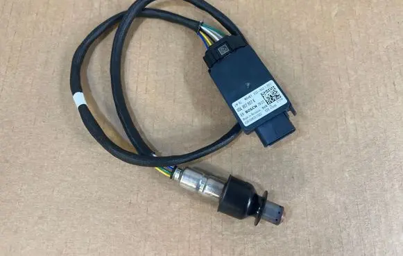 Skoda Superb B8 (3V) Lambda probe sensor 05L907807E