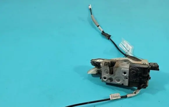 Peugeot 208 I Front door lock 9812500880 IMPRK1543479