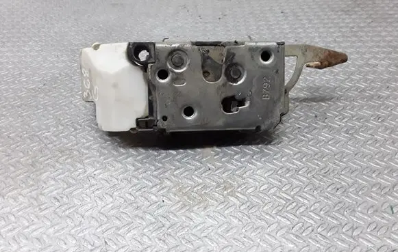 Loading door lock