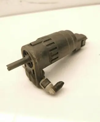 Skoda Fabia Mk2 (5J) Windscreen/windshield washer pump SG712V 5010211 1041207