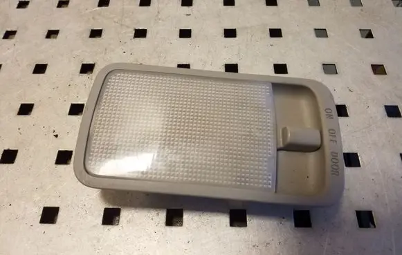 Toyota Corolla Verso AR10 Rear seat light