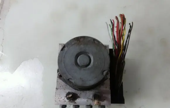 Mercedes-Benz B W245 ABS Pump A0064316312 0265230373