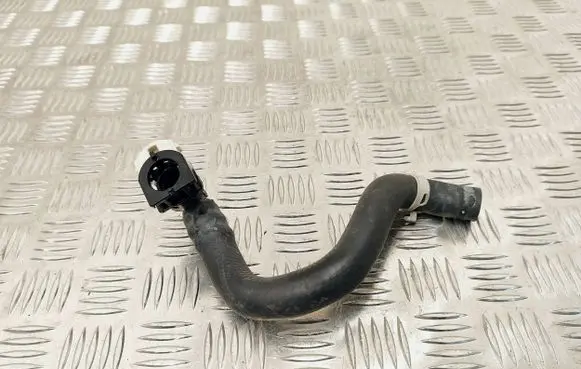 Toyota RAV 4 (XA50) Engine coolant pipe/hose