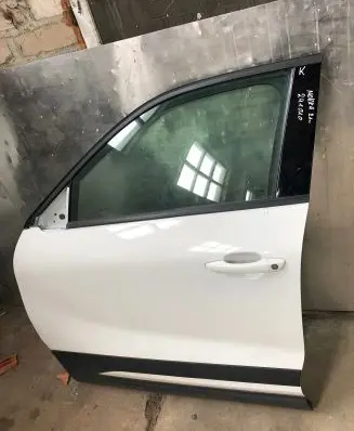 Opel Mokka B Front door