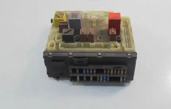 Ford Escort Fuse box set 96AG14A073DB