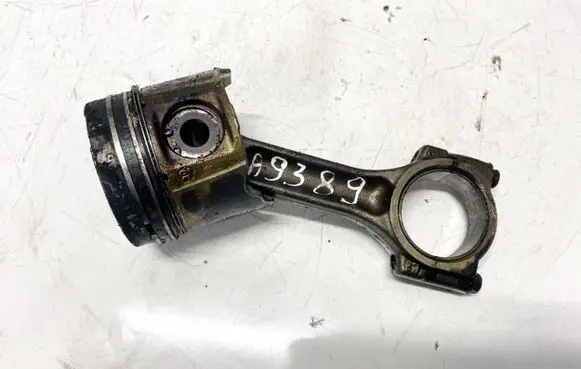 Piston with connecting rod