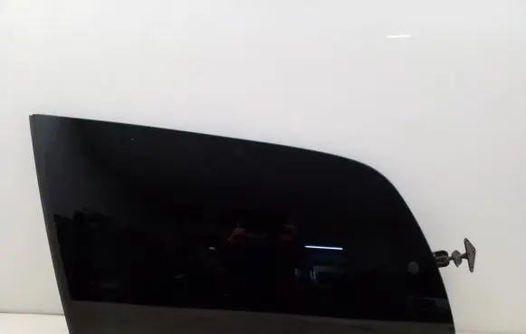 Volkswagen Sharan Rear side window
