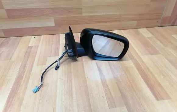 Front door electric wing mirror