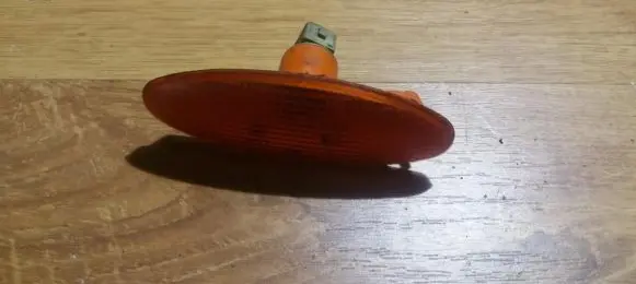 Ford Mondeo MK II Front fender indicator light 95gg13k309aa
