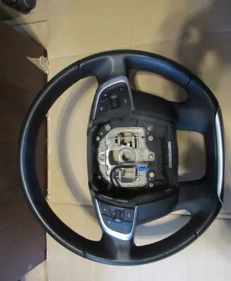 Citroen C4 II Steering wheel