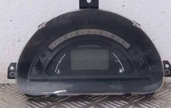 Citroen C3 Speedometer (instrument cluster) 216740686 P9650735480