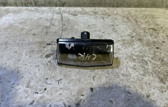 Toyota C-HR I Number plate light 81270F4010