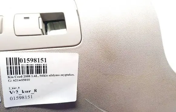 KIA Ceed Windscreen/window heater switch 621w05010