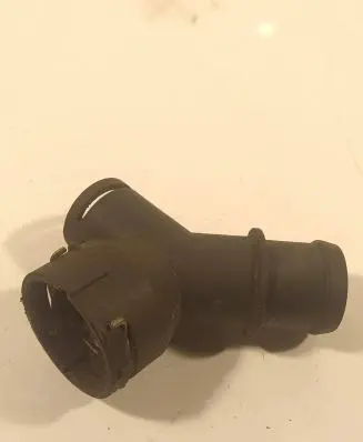 Volkswagen Golf V Engine coolant pipe/hose 1K0122291AE
