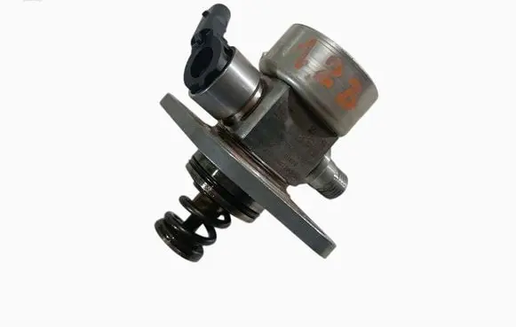 Citroen C4 Cactus Fuel injection high pressure pump 9807550080
