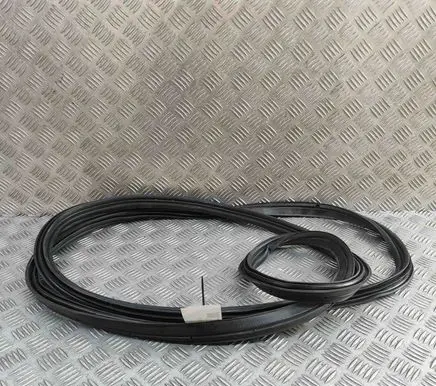 Nissan Ariya Trunk rubber seal (body) 908305MP1A
