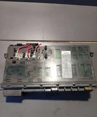 BMW X5 E53 Fuse module 8380407
