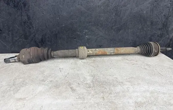 Toyota Auris 150 Front driveshaft