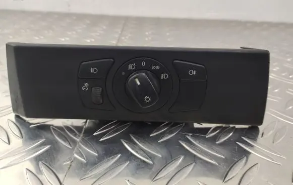 BMW 5 E60 E61 Light switch 6953735