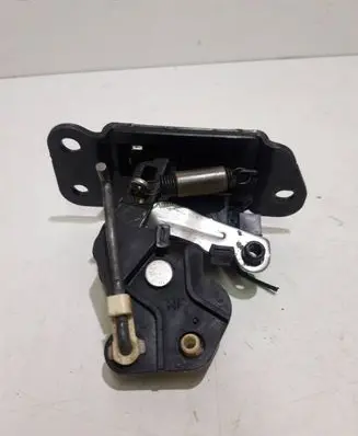 Hyundai Tucson JM Loading door lock 