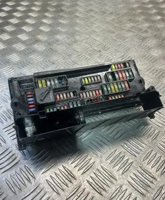 BMW 5 GT F07 Fuse module 9210861