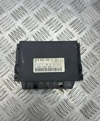 Mercedes-Benz E W211 Parking PDC control unit/module A0255457132 39E00351 0263004025