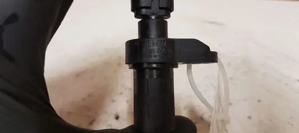 BMW 1 F20 F21 Camshaft position sensor 780309301