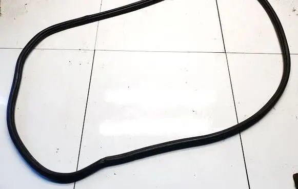 Mazda CX-7 Rubber seal front coupe door 