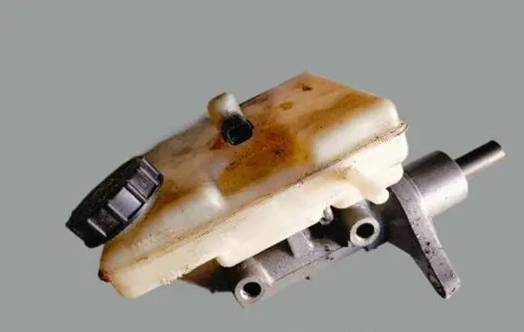Renault Master III Brake booster