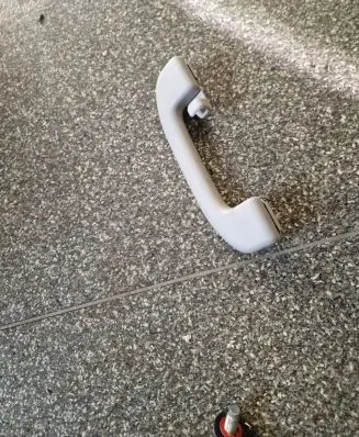 Nissan Leaf I (ZE0) Rear interior roof grab handle