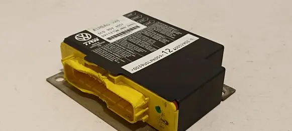 Volkswagen PASSAT B6 Airbag control unit/module 3C0909605F
