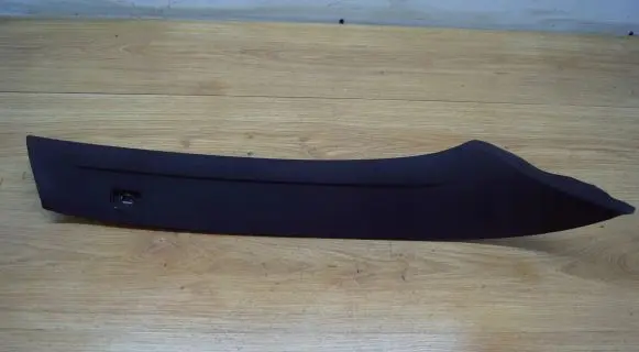 BMW 7 E65 E66 (A) pillar trim 8223666