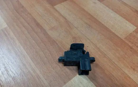 Nissan Qashqai Electric window control switch 25411JD000