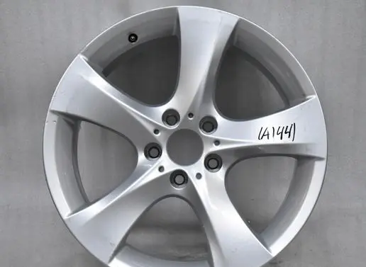 BMW 3 E90 E91 R19 alloy rim 