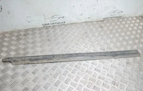 Audi 100 200 5000 C3 Front door trim (molding)